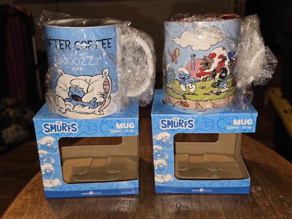 2x The Smurfs - 11oz Coffee Mugs New In Package Peyo TGGMUG294 2023